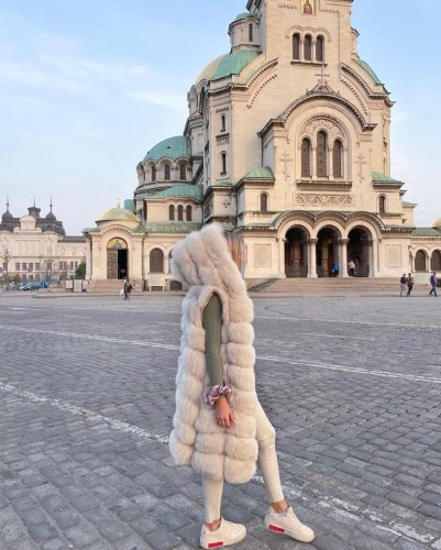517