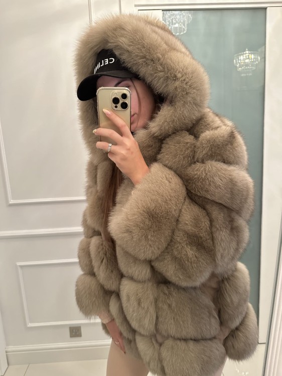 564