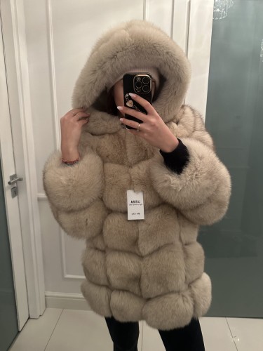 592